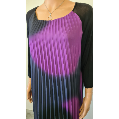 Robe longue accordéon noire et violette 