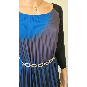 Robe longue accordéon noire et bleu 