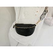 Sac banane en croute de cuir noir