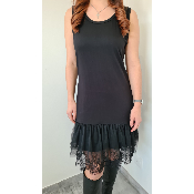 Fond de robe en dentelle et tulle noire